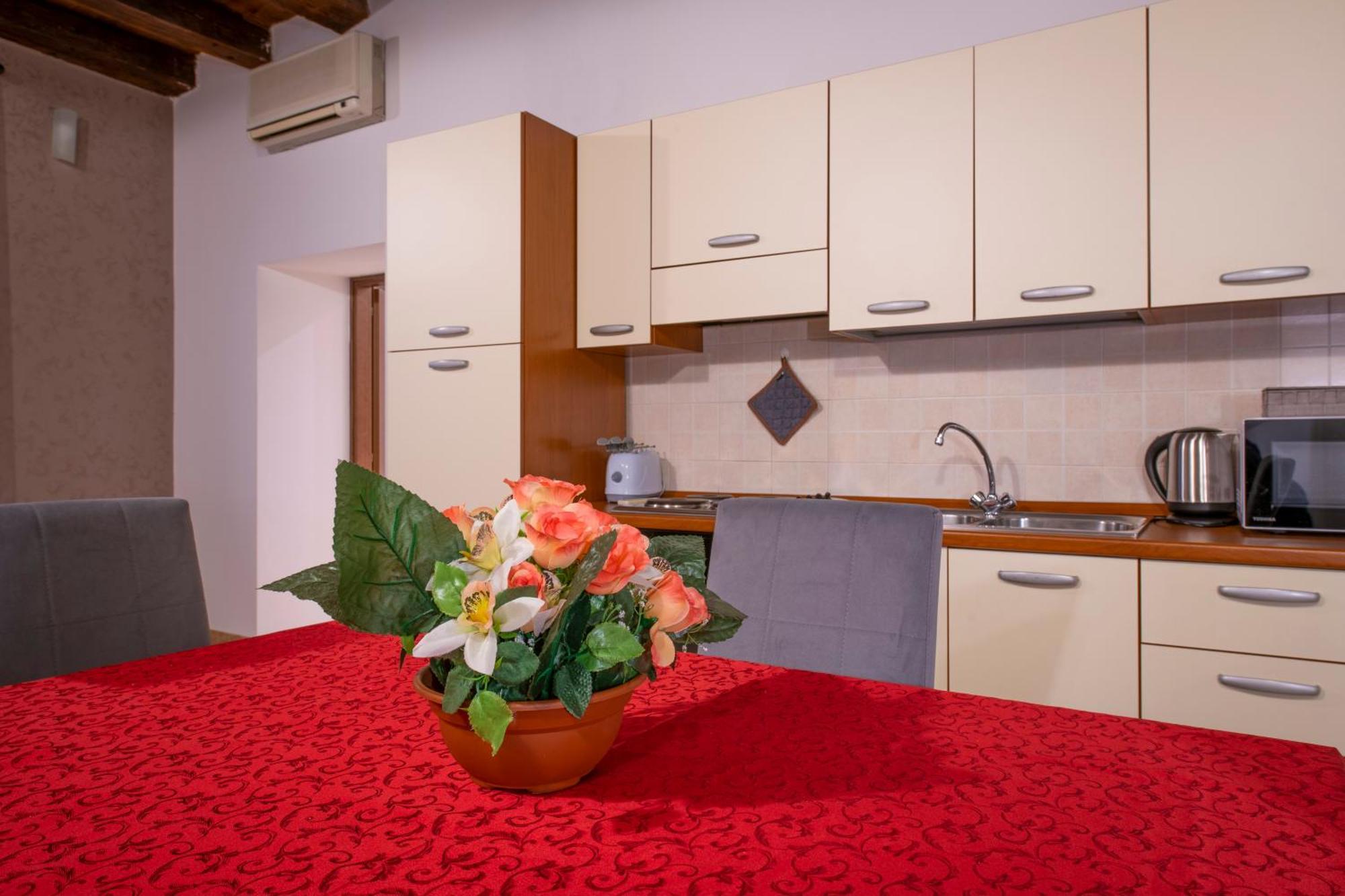 Palace Home Mazzini Verona Ngoại thất bức ảnh